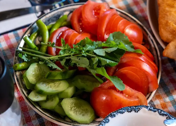 Mavras Tas Odalar Küçükkuyu