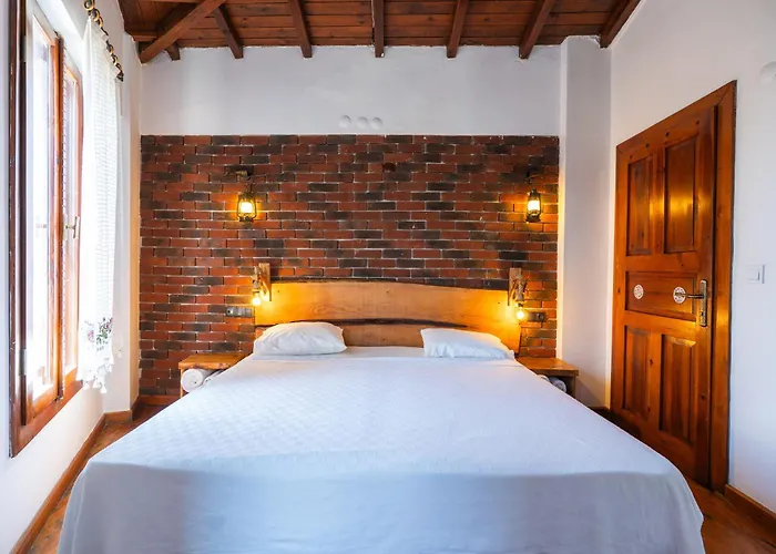 Amazon Petite Palace Selçuk Mit Golfplatz