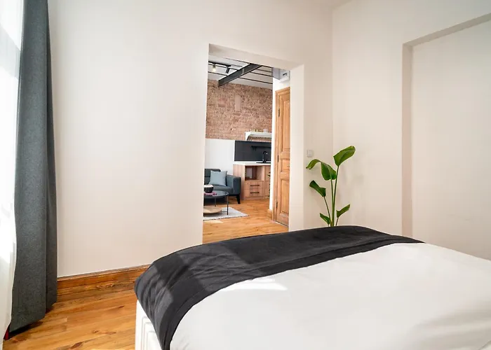 Urban Quarters - Bueklue Han Istanbul