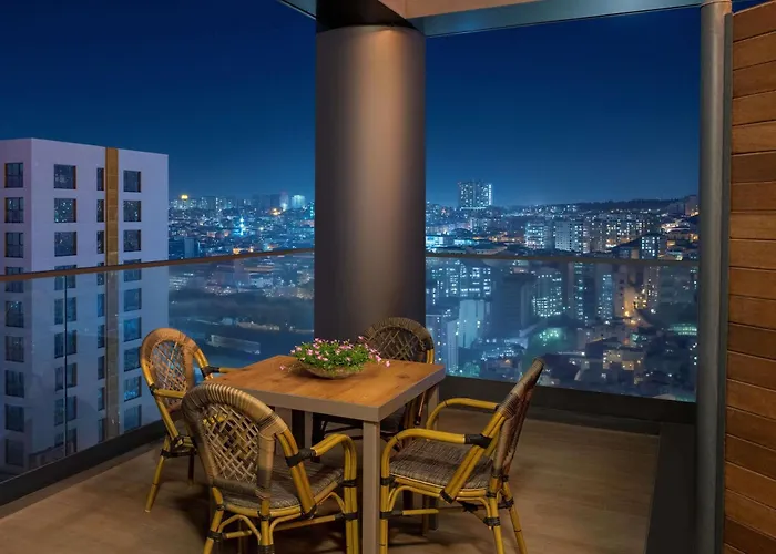 Movenpick Living Istanbul Otel
