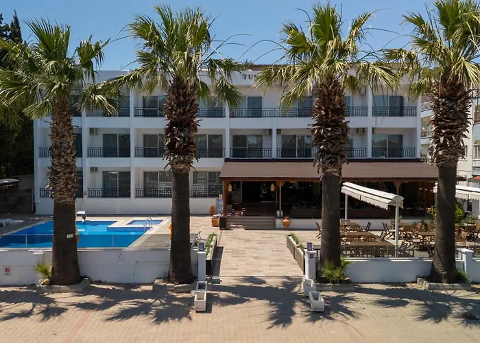 Tunan Motel Ayvalı