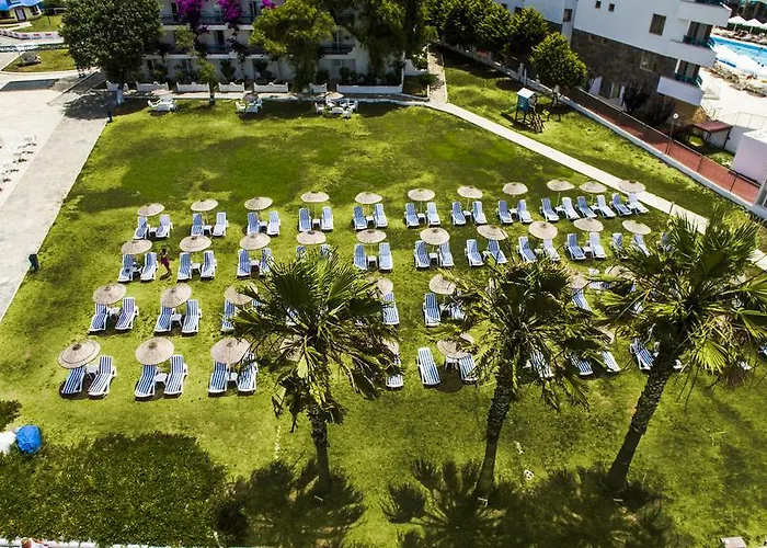 Club Blue White All Inclusive Turgutreis - 4-sterenhotel