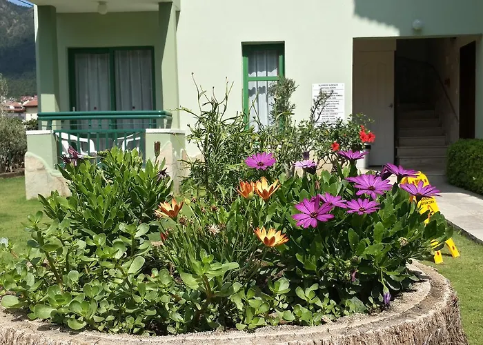 Avlu Apartments 1 İçmeler