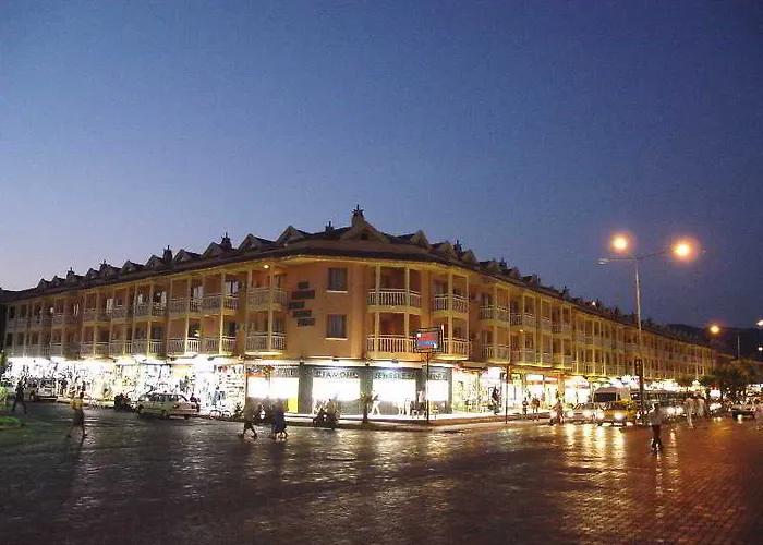 Kocer Club Apartments Мармарис